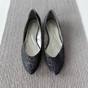 Andrew Geller Petula Black Silver Animal Print D’Orsay Pointed Toe Flats 9.5